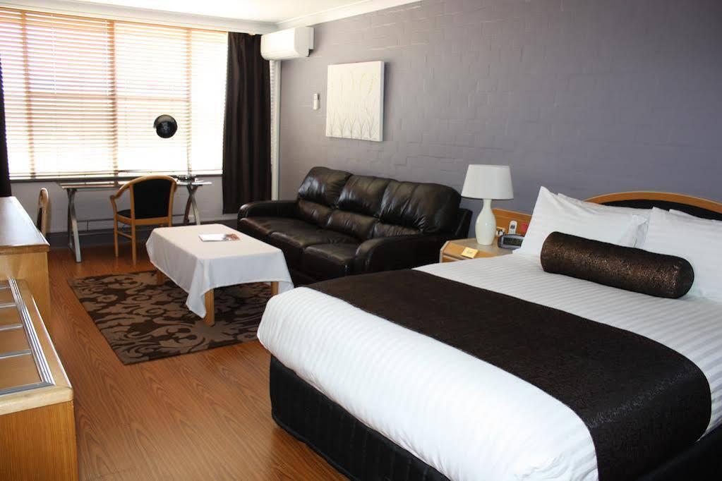 Capital Airport Motel Queanbeyan Exterior photo